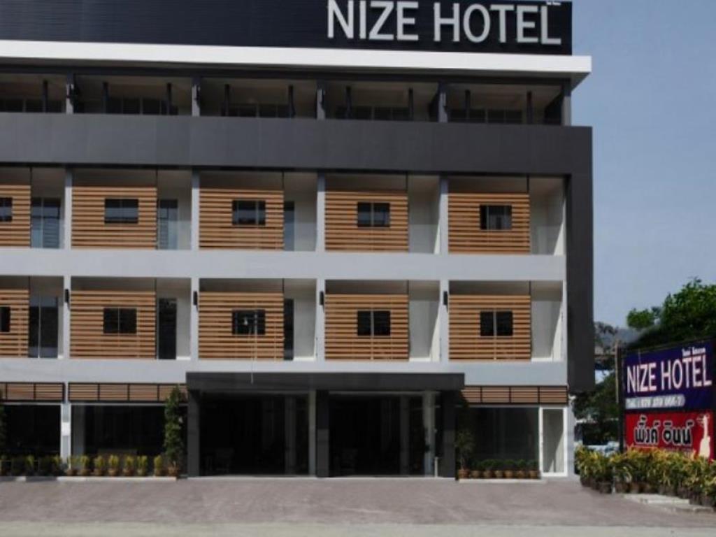 Nize Hotel - Sha Plus Phuket Exteriör bild